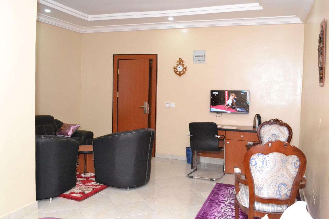 Limoh Suites Benin Zewnętrze zdjęcie