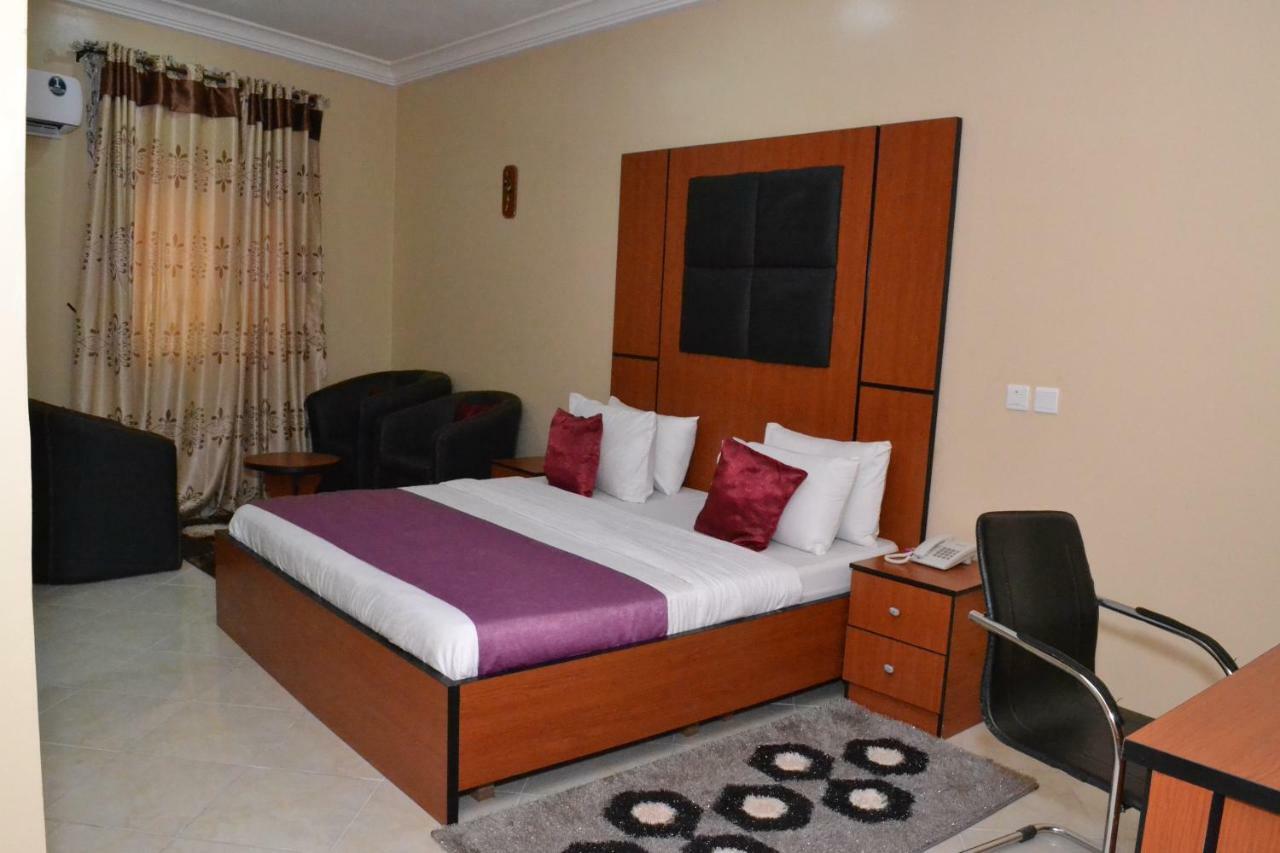 Limoh Suites Benin Zewnętrze zdjęcie