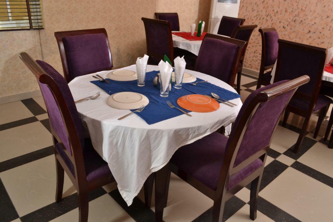 Limoh Suites Benin Zewnętrze zdjęcie