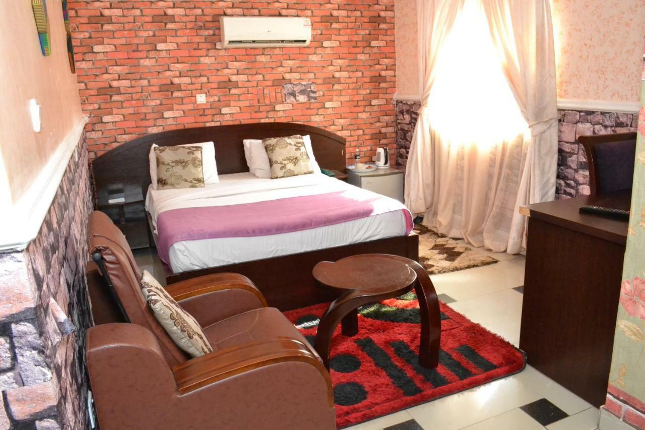 Limoh Suites Benin Zewnętrze zdjęcie