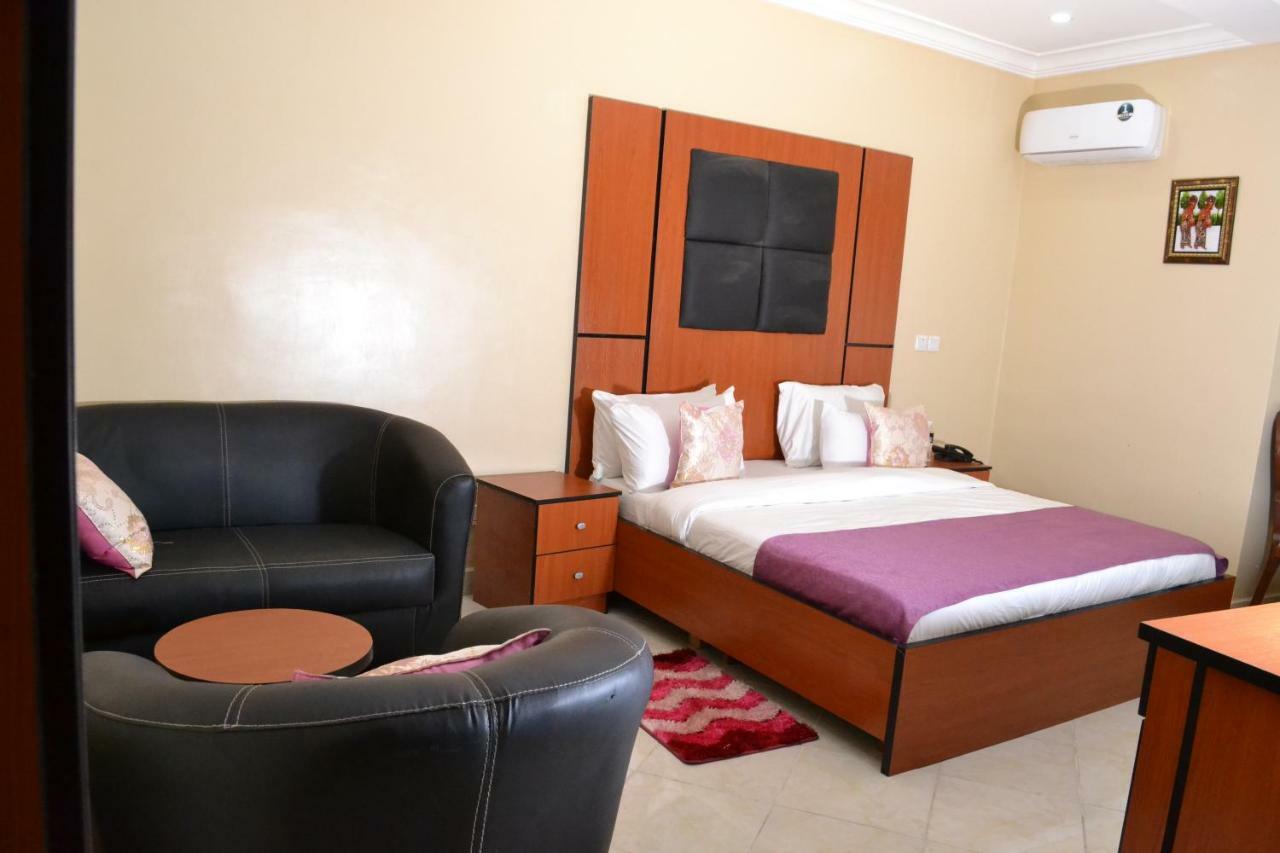Limoh Suites Benin Zewnętrze zdjęcie