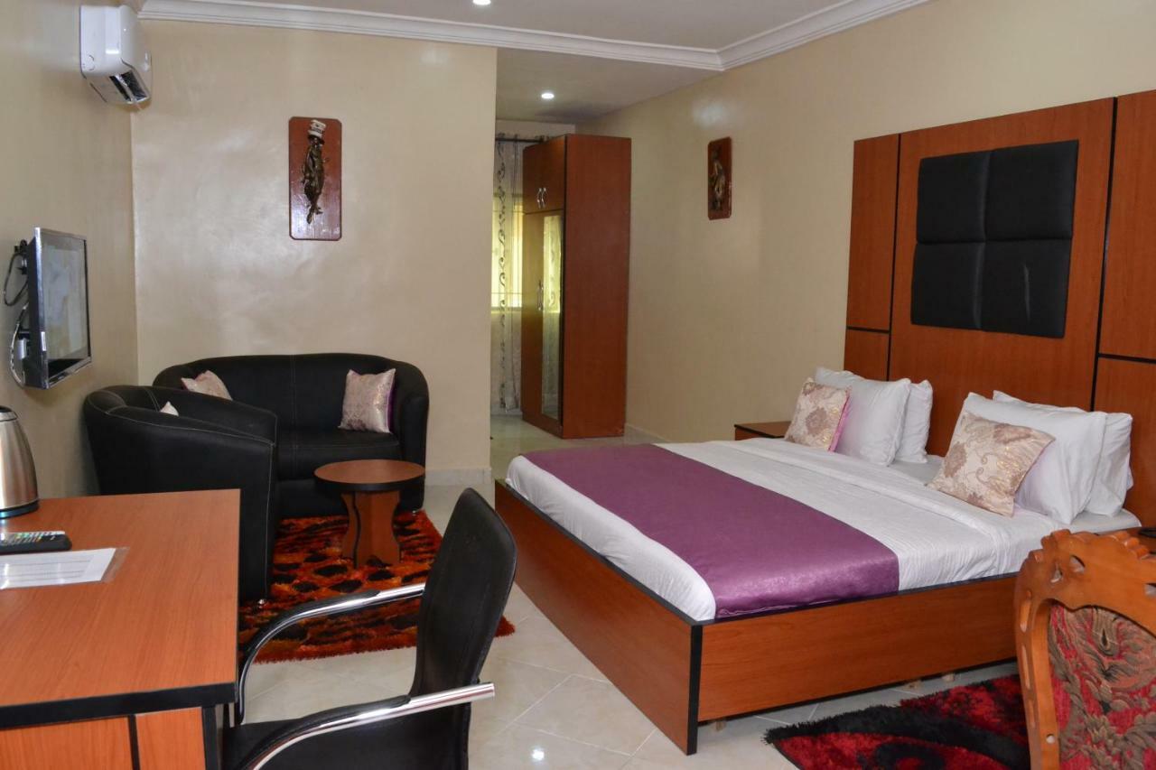 Limoh Suites Benin Zewnętrze zdjęcie