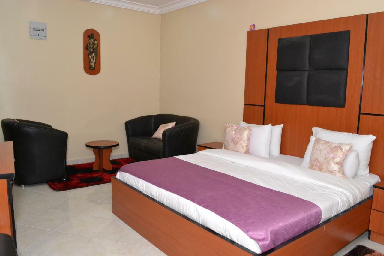 Limoh Suites Benin Zewnętrze zdjęcie